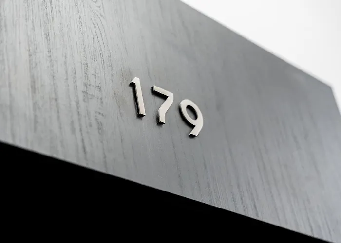 Heart Of Luxury By Bookinghost Daire *