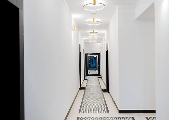 Apartment Heart Of Luxury By Bookinghost