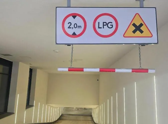 Heart Of Luxury By Bookinghost * Poznan